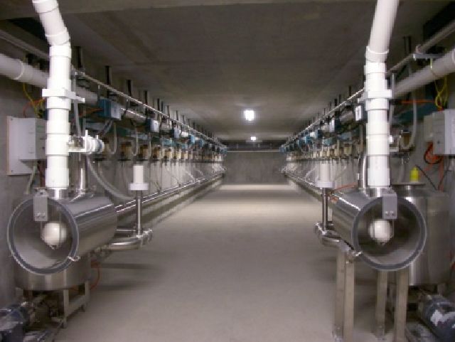 搾乳舎地下ピット